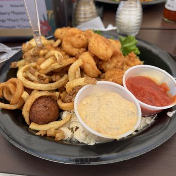SmacNally's - Seafood platter w/friend shrimp and fried maui maui. - Seafood Near Me - Ocracoke, North Carolina