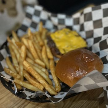 Happy Place Eatery - Kids smash burger - Burgers Near Me - Ventura, California Happy Place Eatery - Kids smash burger - Burgers Near Me - Ventura, California