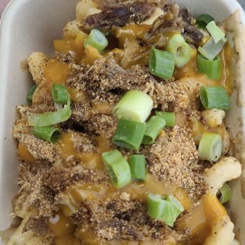 Macarollin' - Pulled pork mac n cheese - Food Trucks Near Me Macarollin' - Pulled pork mac n cheese - Food Trucks Near Me