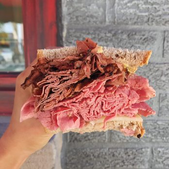 Corned Beef Factory - Tom and Jerry Combo - Sandwiches Near Me - Maywood, Illinois
