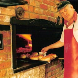 Ross Bakery - Chirs and our 160 year old oven