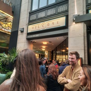 Dishoom - Outside que - Indian Near Me - London, XGL