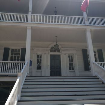 Bellamy Mansion Museum - Back of the home when leaving - Museums Near Me - Wilmington, North Carolina Bellamy Mansion Museum - Back of the home when leaving - Museums Near Me - Wilmington, North Carolina