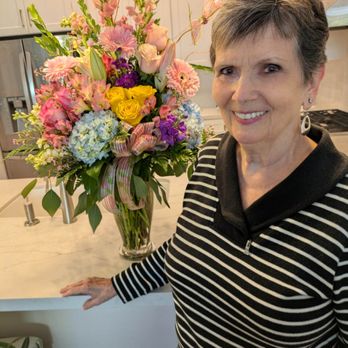 Mission Viejo Florist - Moms 80th Bday! - Florists Near Me - Lake Forest, California Mission Viejo Florist - Moms 80th Bday! - Florists Near Me - Lake Forest, California