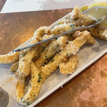 Boardwalk Kitchen & Bar - Calamari (happy hour) - New American Near Me - Shakopee, Minnesota