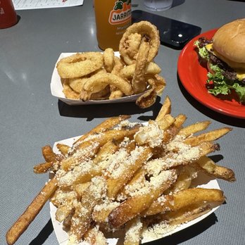 SMITTY’S GARAGE BURGERS AND BEER - Updated May 2025 - 235 Photos & 238 ...