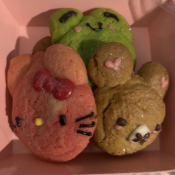 Chez Peachy - Kawaii Cookies - Custom Cakes Near Me - Tucson, Arizona