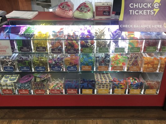 Chuck E. Cheese by null