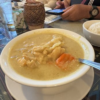 Thai Village - 39. Yellow Curry with chicken - Thai Near Me - Honolulu, Hawaii Thai Village - 39. Yellow Curry with chicken - Thai Near Me - Honolulu, Hawaii