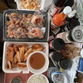 SushiKo - 101. Crab Rangoon 1305. Dry Chili Chicken 405. Lemon Chicken White rice comes with meals - Sushi Bars Near Me - Peoria, Illinois