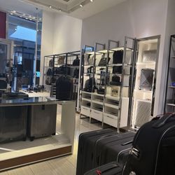 Tumi