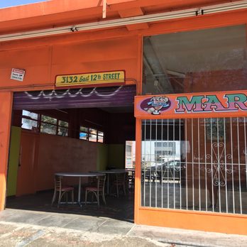 Tacos Sinaloa - big seating area - Food Trucks Near Me - Oakland, California Tacos Sinaloa - big seating area - Food Trucks Near Me - Oakland, California