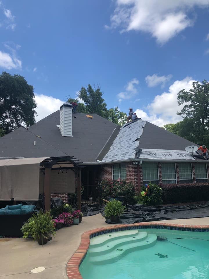 Slide of B&B Roofing