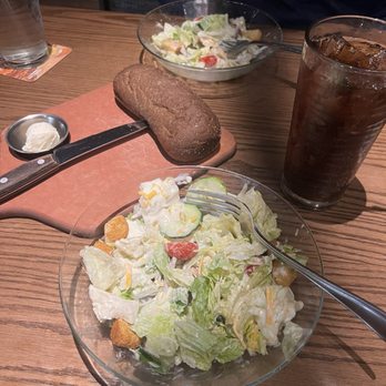 Outback Steakhouse - STEAKHOUSE SALAD - Steakhouses Near Me - Miami, Florida Outback Steakhouse - STEAKHOUSE SALAD - Steakhouses Near Me - Miami, Florida