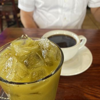 The Grain Cafe - Mint Lemonade - Vegan Near Me - Long Beach, California The Grain Cafe - Mint Lemonade - Vegan Near Me - Long Beach, California