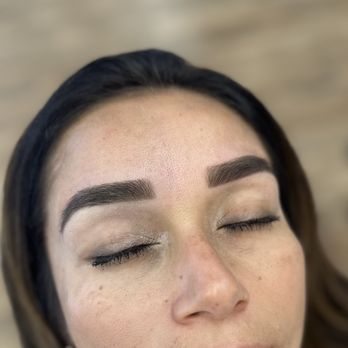Reina Eyebrows & Facial Threading - Threading Shaping tinting - Threading Services Near Me - San Diego, California Reina Eyebrows & Facial Threading - Threading Shaping tinting - Threading Services Near Me - San Diego, California
