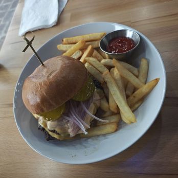 Bowl Burger Bistro - Smash burger with fries - New American Near Me - Jersey City, New Jersey