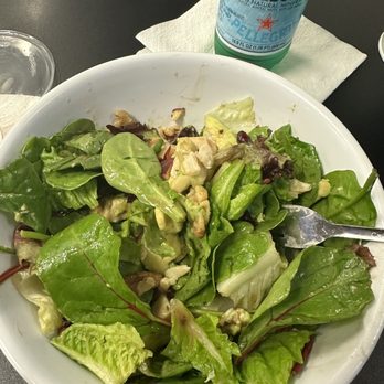 Salad Makers - Chicken Apple Crisp Salad - Vegetarian Near Me - Brentwood, California
