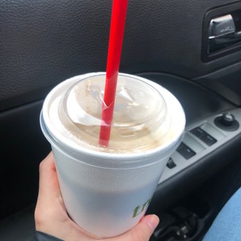 Tropical Smoothie Cafe - this is how they gave me my smoothie. wasn't even close to the top. - Juice Bars & Smoothies Near Me - Rochester Hills, Michigan