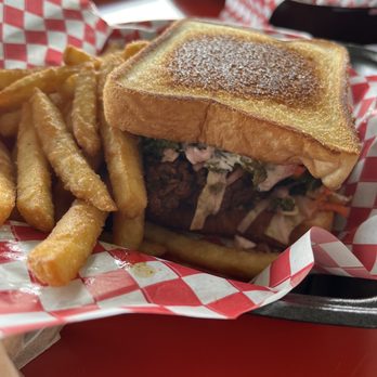 Lea Jane's - Nashville chicken sandwich - Chicken Shop Near Me - Houston, Texas Lea Jane's - Nashville chicken sandwich - Chicken Shop Near Me - Houston, Texas