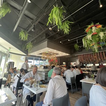 CVI.CHE 105 - Seafood Near Me - Miami Beach, Florida CVI.CHE 105 - Seafood Near Me - Miami Beach, Florida