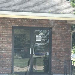 Elite Physical Therapy - New business name on the front door
