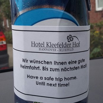 Hotel Kleefelder Hof - Ein Checkout gibt es ein Stilles Wasser für unterwegs. Nice! - Hotels Near Me - Hanover, NI Hotel Kleefelder Hof - Ein Checkout gibt es ein Stilles Wasser für unterwegs. Nice! - Hotels Near Me - Hanover, NI