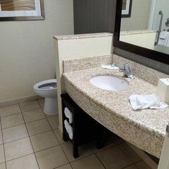Courtyard by Marriott Owensboro - CURVES! - Hotels Near Me - Owensboro, Kentucky