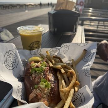 Driftwood Lbny - Spicy lobster roll and protein mango shake - Juice Bars & Smoothies Near Me - Long Beach, New York