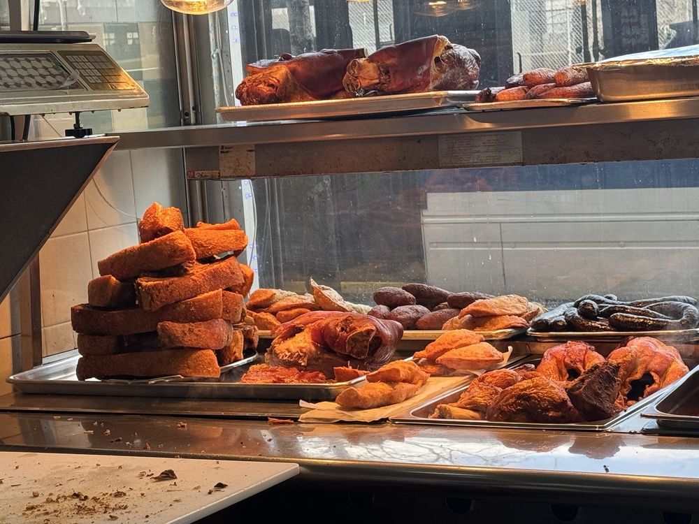 Food from Lechonera La Isla