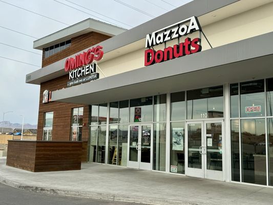 Mazzoa Donuts by null