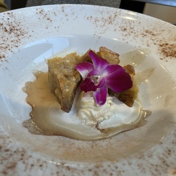 Table 57 - Bread pudding - Breakfast & Brunch Near Me - Visalia, California