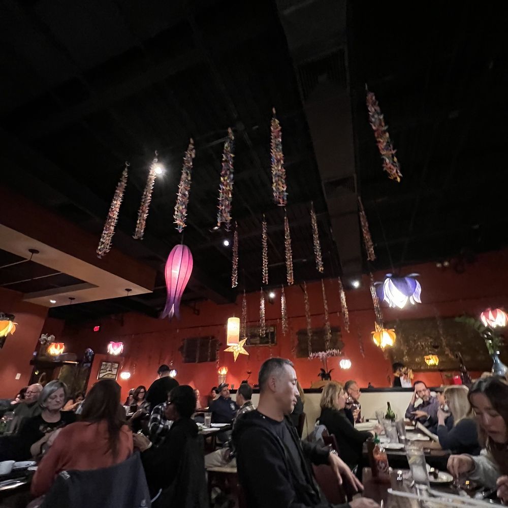 Pho Thai Nam Restaurant - Dinning area (Seating) - Thai Near Me - East Norriton, Pennsylvania