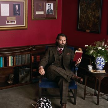 Surmesur - Model wearing a custom 3 piece tweed suit. - Bespoke Clothing Near Me - Pittsburgh, Pennsylvania Surmesur - Model wearing a custom 3 piece tweed suit. - Bespoke Clothing Near Me - Pittsburgh, Pennsylvania