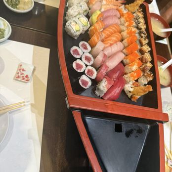 Sushi Hiro - Sushi boat for 2 - Japanese Near Me - Las Vegas, Nevada