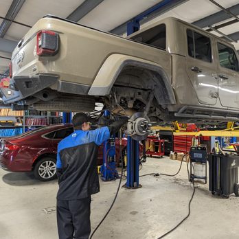 Eureka Chrysler Dodge Jeep Ram FIAT - Service Department - Car Dealers Near Me - Eureka, California Eureka Chrysler Dodge Jeep Ram FIAT - Service Department - Car Dealers Near Me - Eureka, California