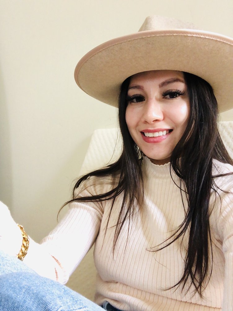 Healthy Skin by Sherlyn Logo