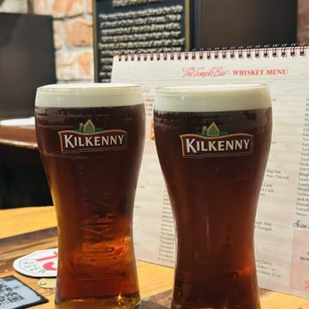 The Temple Bar - Kilkenny beer - Pubs Near Me - Dublin, D