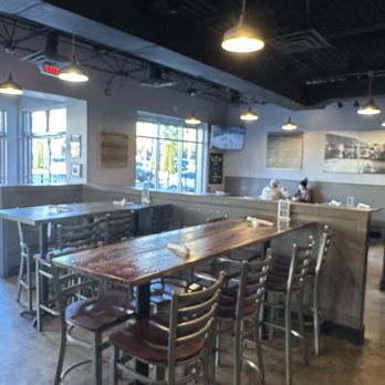 Public House 28 - Tables in bar area - Wine Bars Near Me - Atlanta, Georgia Public House 28 - Tables in bar area - Wine Bars Near Me - Atlanta, Georgia