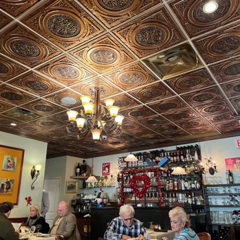 Casa Verde - people sitting at tables in a restaurant - Italian Near Me - Staten Island, New York