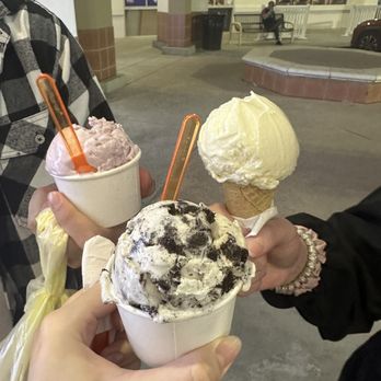 Sugar Mama Desserts - Raspberry lychee, durian, and cookies n cream - Ice Cream & Frozen Yogurt Near Me - Milpitas, California Sugar Mama Desserts - Raspberry lychee, durian, and cookies n cream - Ice Cream & Frozen Yogurt Near Me - Milpitas, California