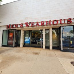 Exterior outside entrance of Men's Wearhouse - PASADENA, California Exterior outside entrance of Men's Wearhouse - PASADENA, California
