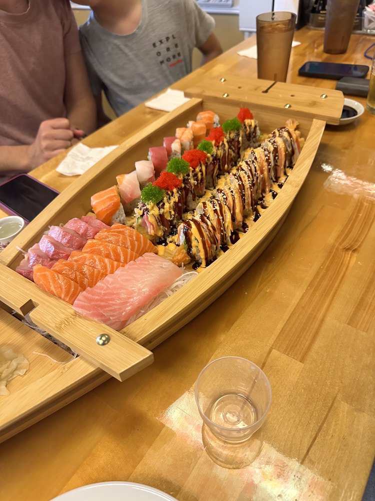 Amura Sushi Cafe