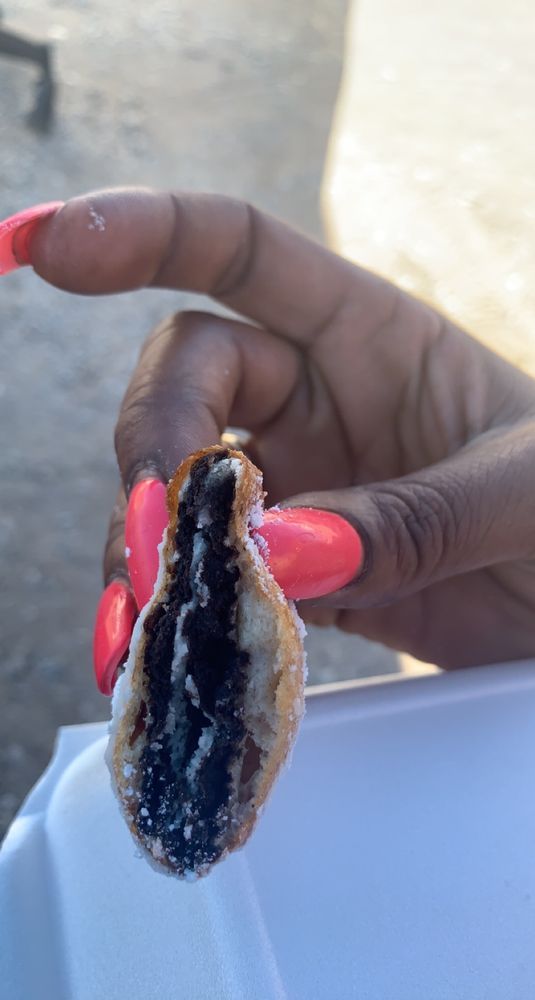 THE FUNNEL HOUSE Updated September 2024 48 Photos Adelanto