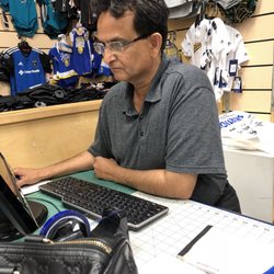 Shirtique - Yogi made ordering super easy