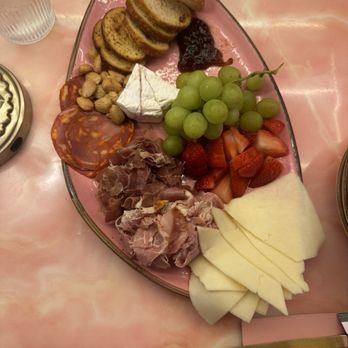 Nigel's Waterfront Restaurant - Charcuterie board - Bars Near Me - Long Beach, California Nigel's Waterfront Restaurant - Charcuterie board - Bars Near Me - Long Beach, California