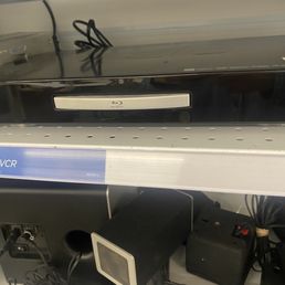 Most cd player had no remotes.. very cheap.