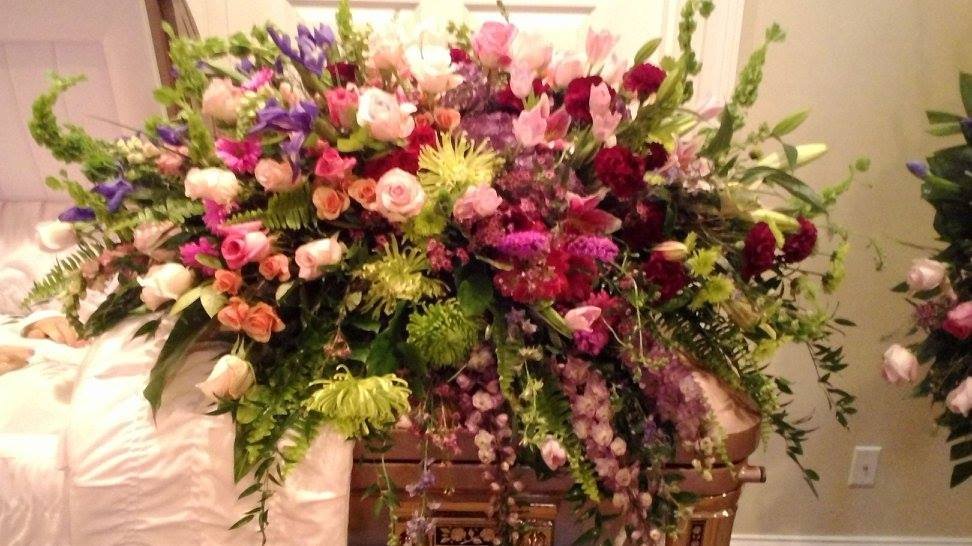 DESIGNS BY LAURA Updated August 2024 3120 Cleveland Hwy, Dalton