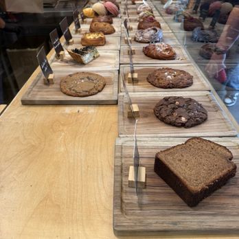 Petitgrain Boulangerie - Pastries as of 830AM - Bakeries Near Me - Santa Monica, California