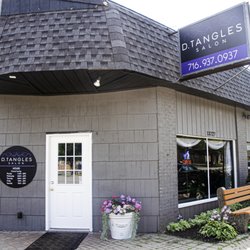 D.Tangles Salon on Broadway - D.Tangles exterior